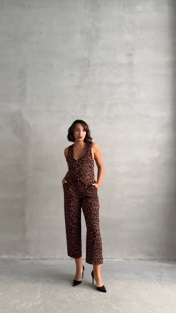 Brown Black Leopard Patterned Vest