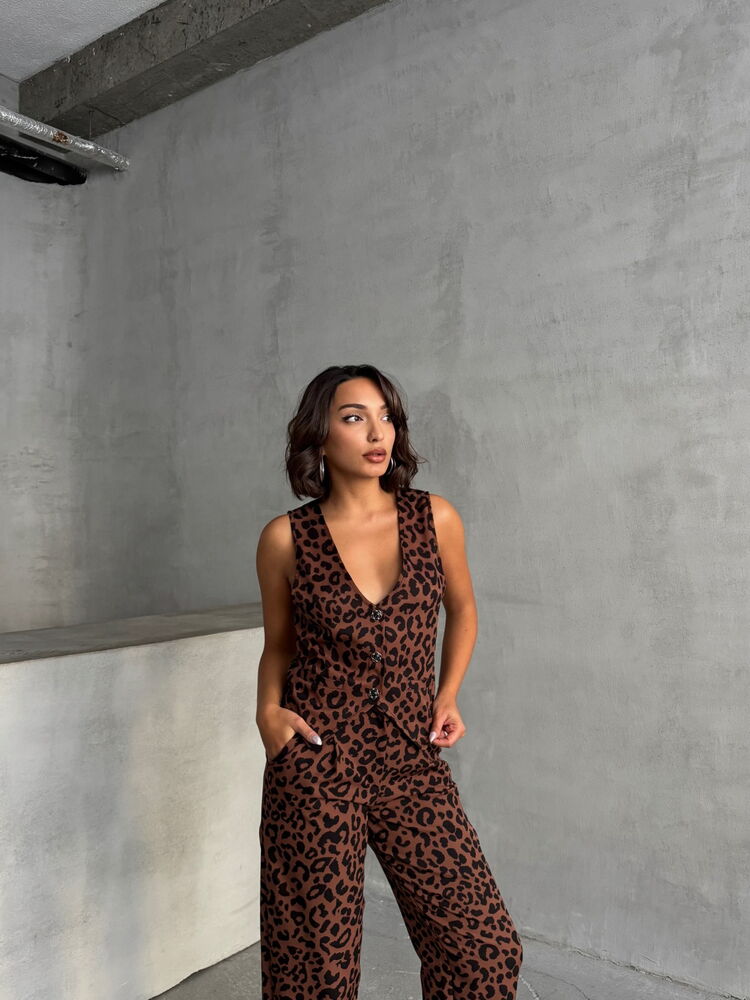 Brown Black Leopard Patterned Vest