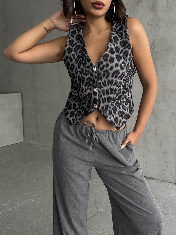 Grey Leopard Leopard Patterned Cachet Vest