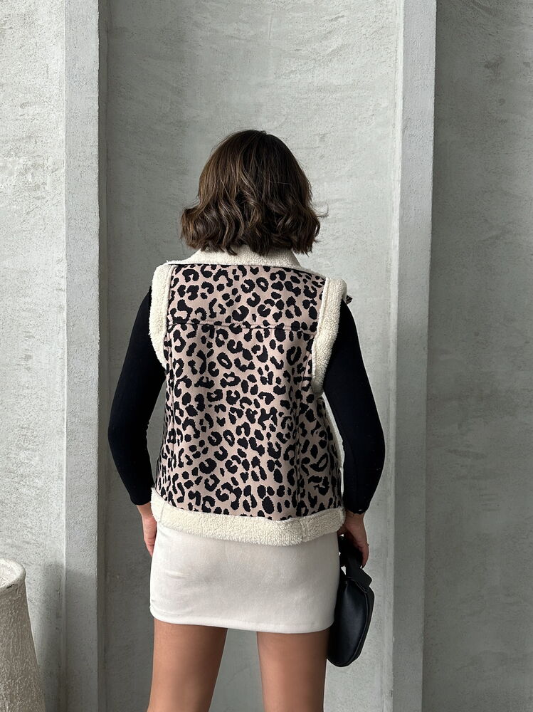 Stone Black Leopard Pattern Plush Vest