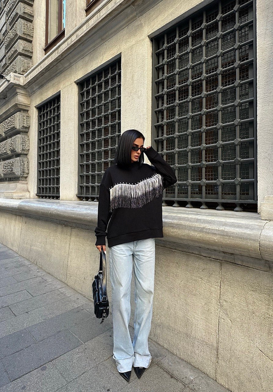 Black Tassel Detailed Sweatshirt