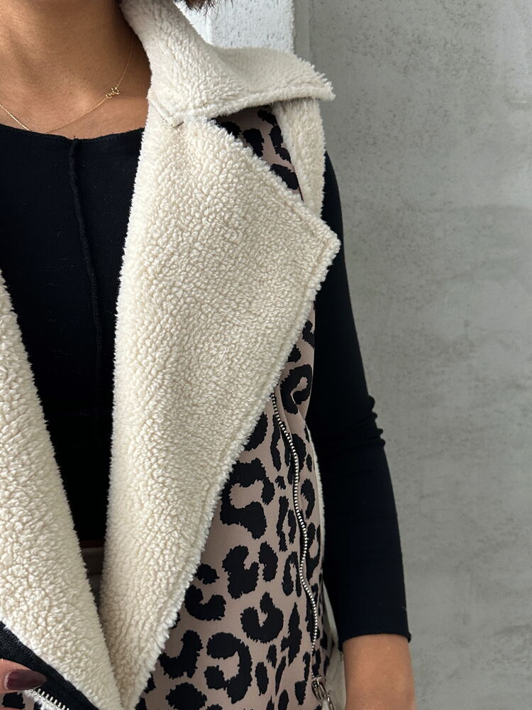 Stone Black Leopard Pattern Plush Vest